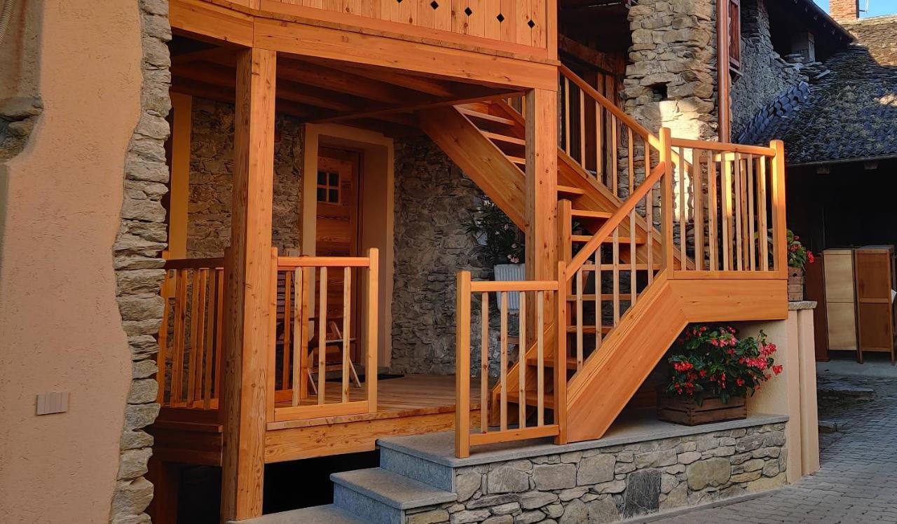 Au Fond Du Bourg Apartment Aosta Exterior photo